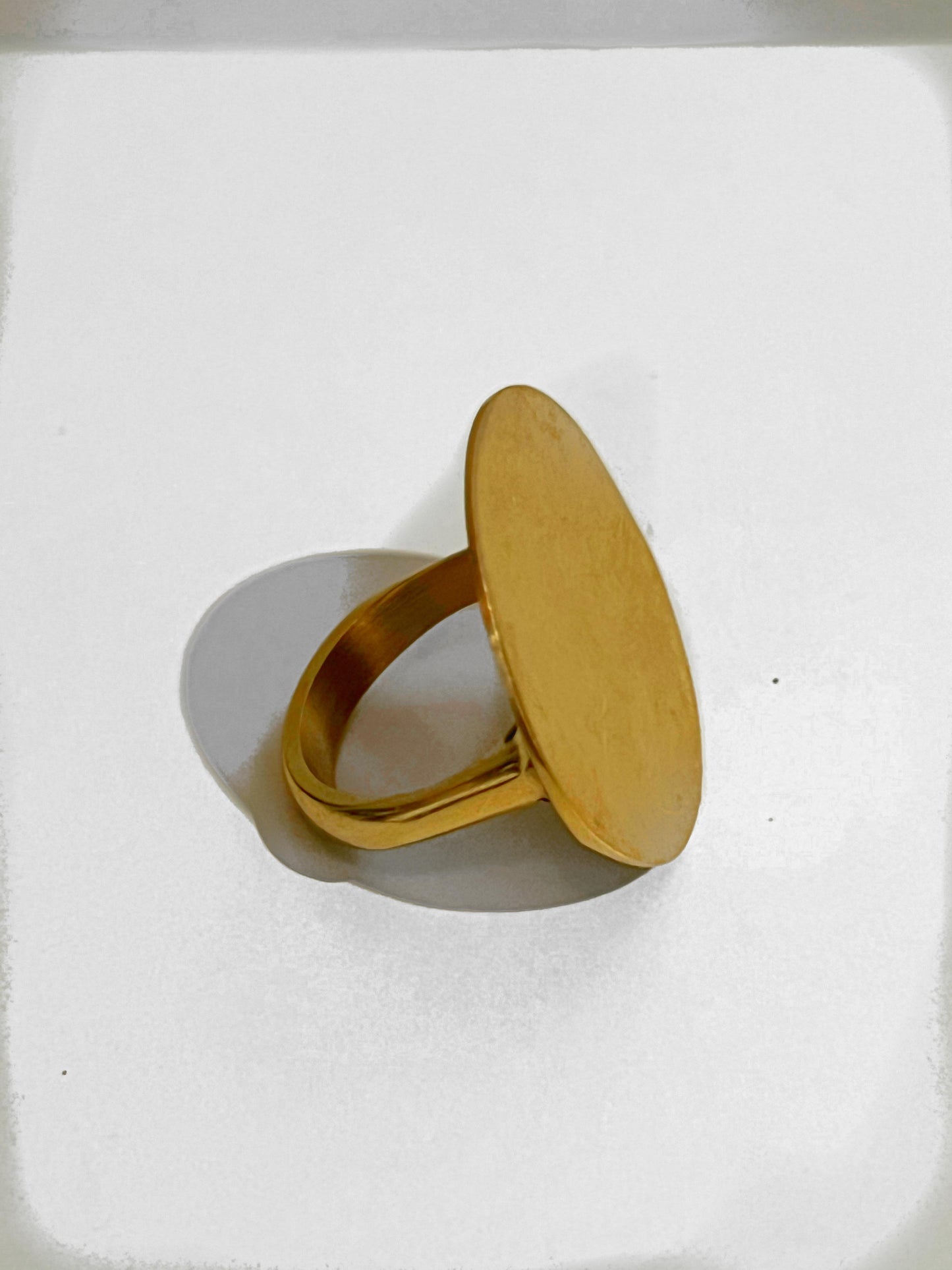 Flat top ring